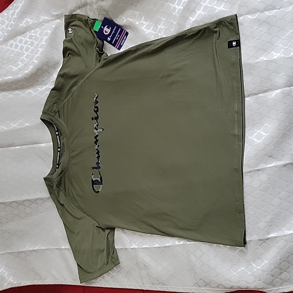 Men's Champion Short Sleeve T Shirt-NWT